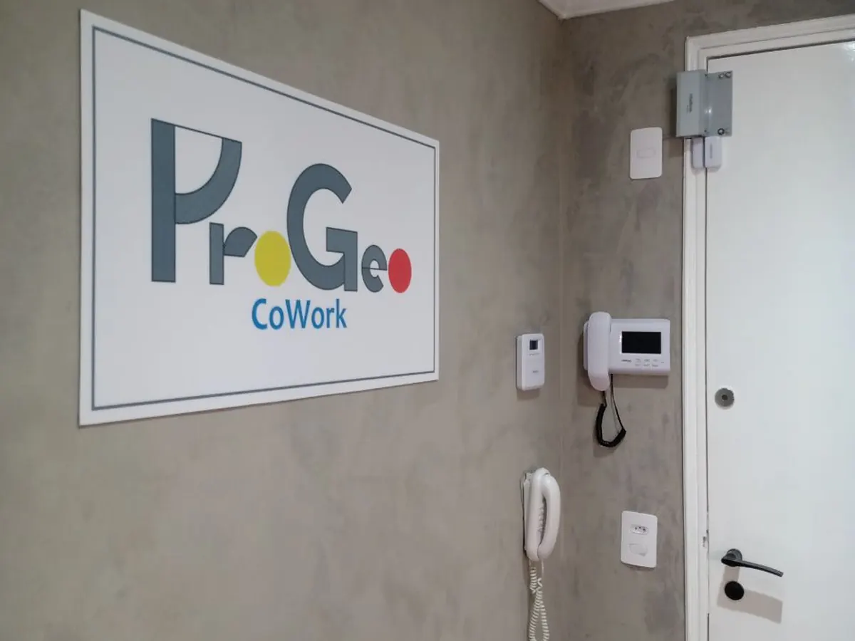 Interfonia condominial com controle de acesso