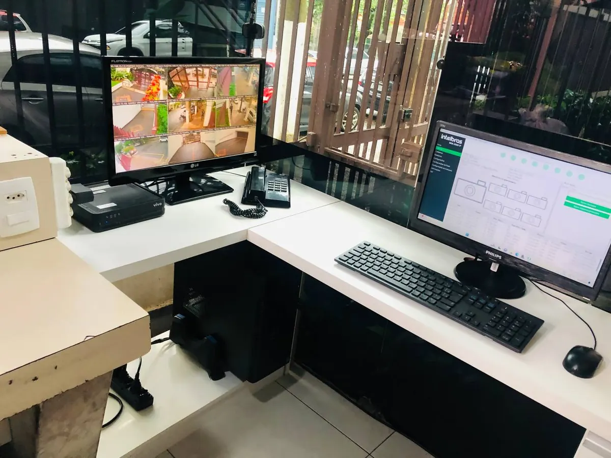 Posto de operação de monitoramento CFTV